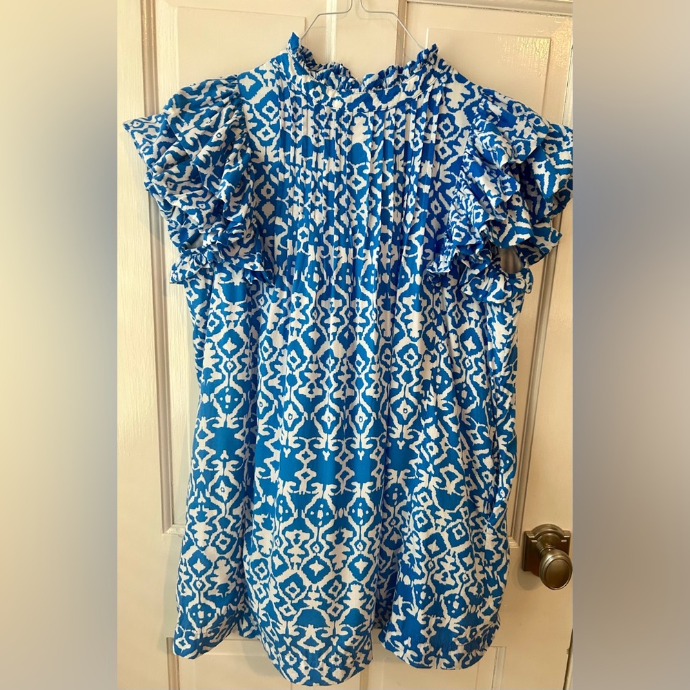 Hyacinth House Tuckernuck Simmons Floral Tiered Mini Dress White Blue Floral, M